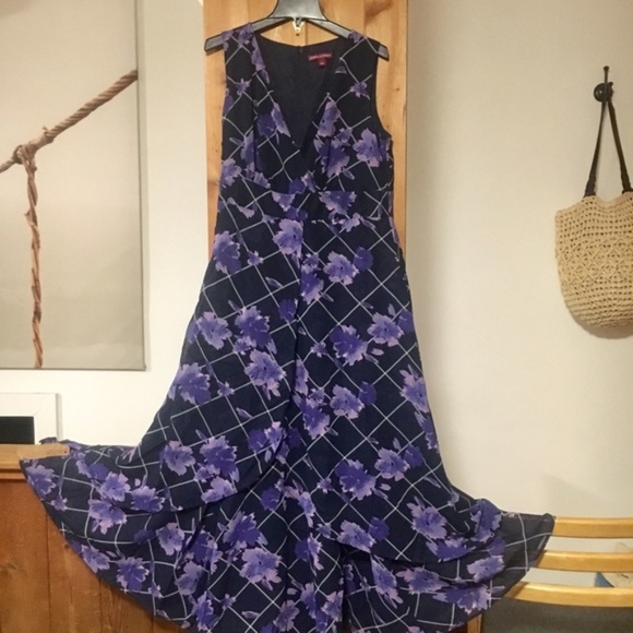 NWT 14/16  Maxi dress with flyaway - Picture 3 of 8